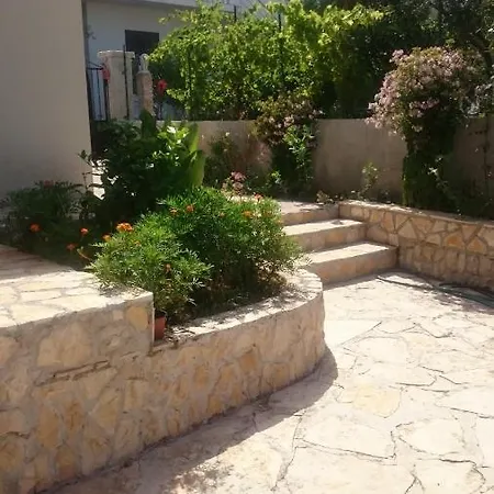 Apartment Irena With Terase End Private Parking