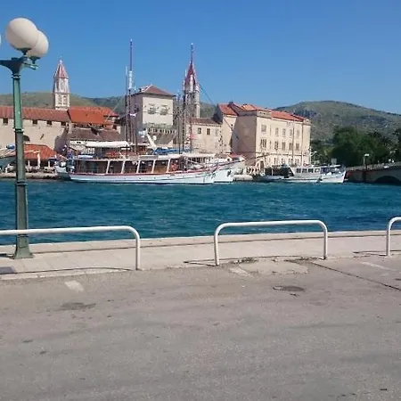 Apartment Irena With Terase End Private Parking